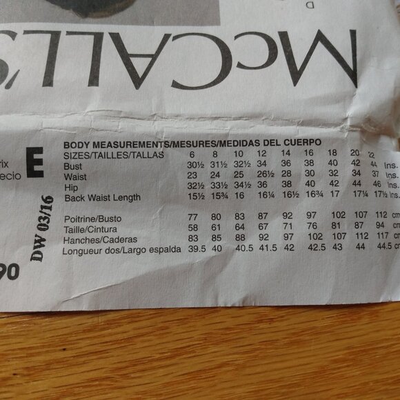 Plus Size 14-22 Pullover Tops Sewing Pattern Semi-Fitted UNCUT McCall's 7390 - Picture 3 of 9